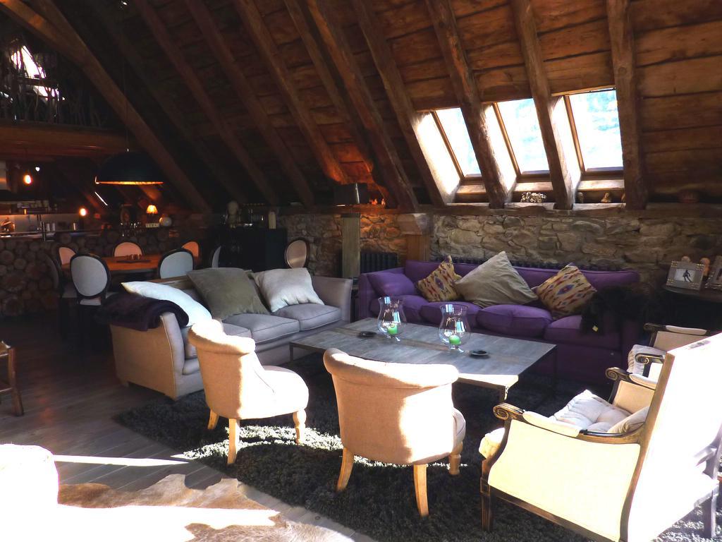 Villa La Borda Del Zarrastiecho à Sallent de Gállego Chambre photo