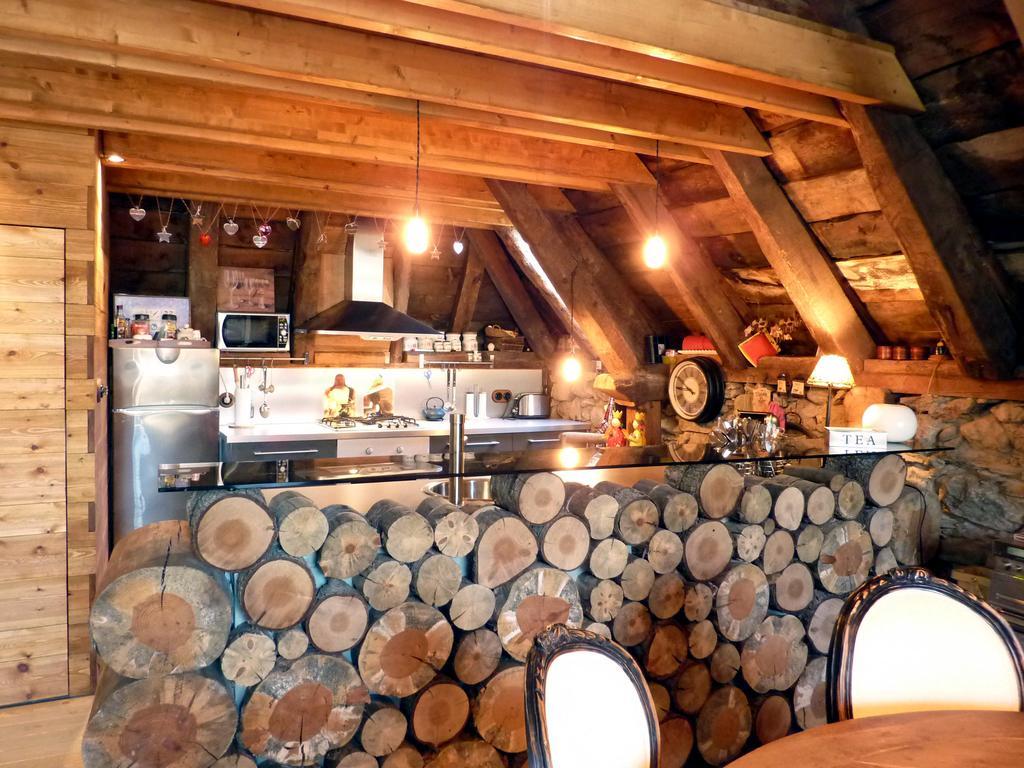 Villa La Borda Del Zarrastiecho à Sallent de Gállego Chambre photo