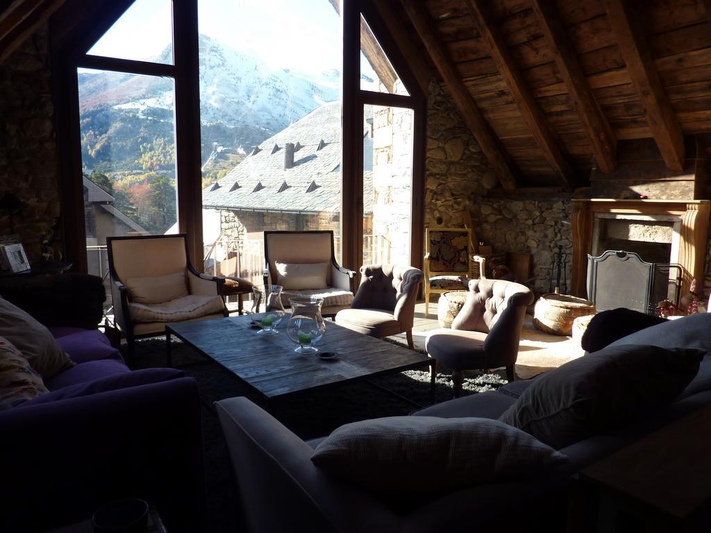 Villa La Borda Del Zarrastiecho à Sallent de Gállego Chambre photo